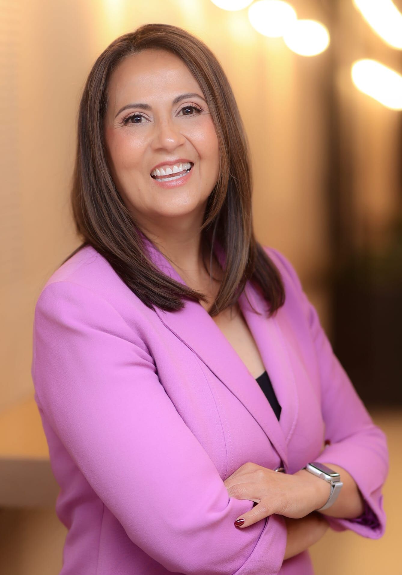 Teresa Amaro Headshot (1)